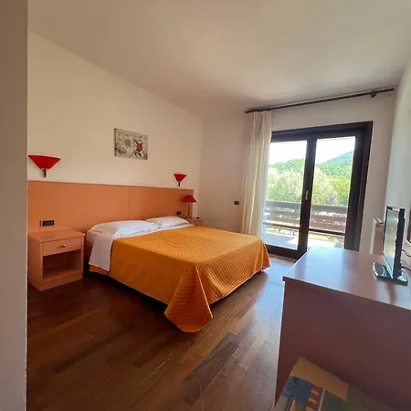 Hotel Verdeneve Opi